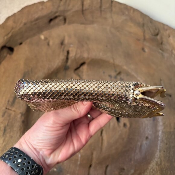 Whiting & Davis vintage gold metal mesh cigarette / glasses case IMPERFECT READ - Picture 3 of 8